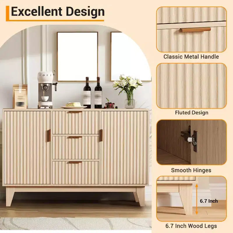 Buffet en bois cannelé de style milieu de siècle | 3 tiroirs, grand bahut et bar à café